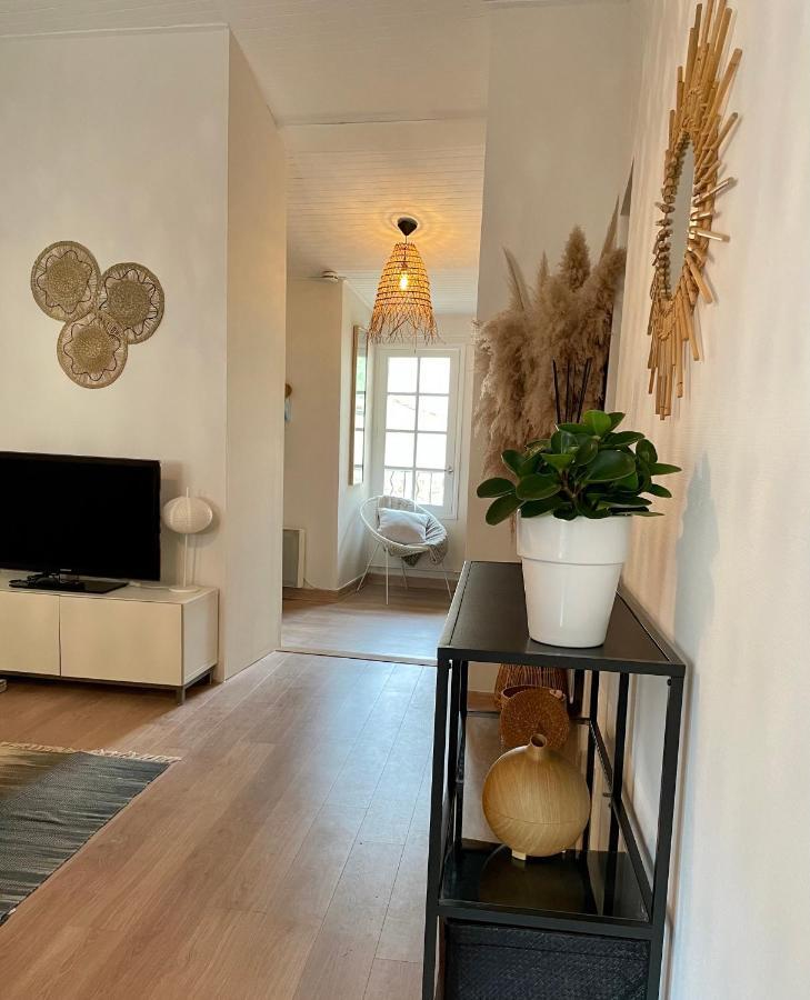Appartement Aux Pieds Du Palais Des Papes. Aviñón Exterior foto